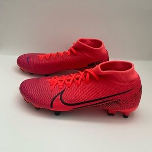 Nike Mercurial Superfly 7 Academy FG/MG Soccer Cleats